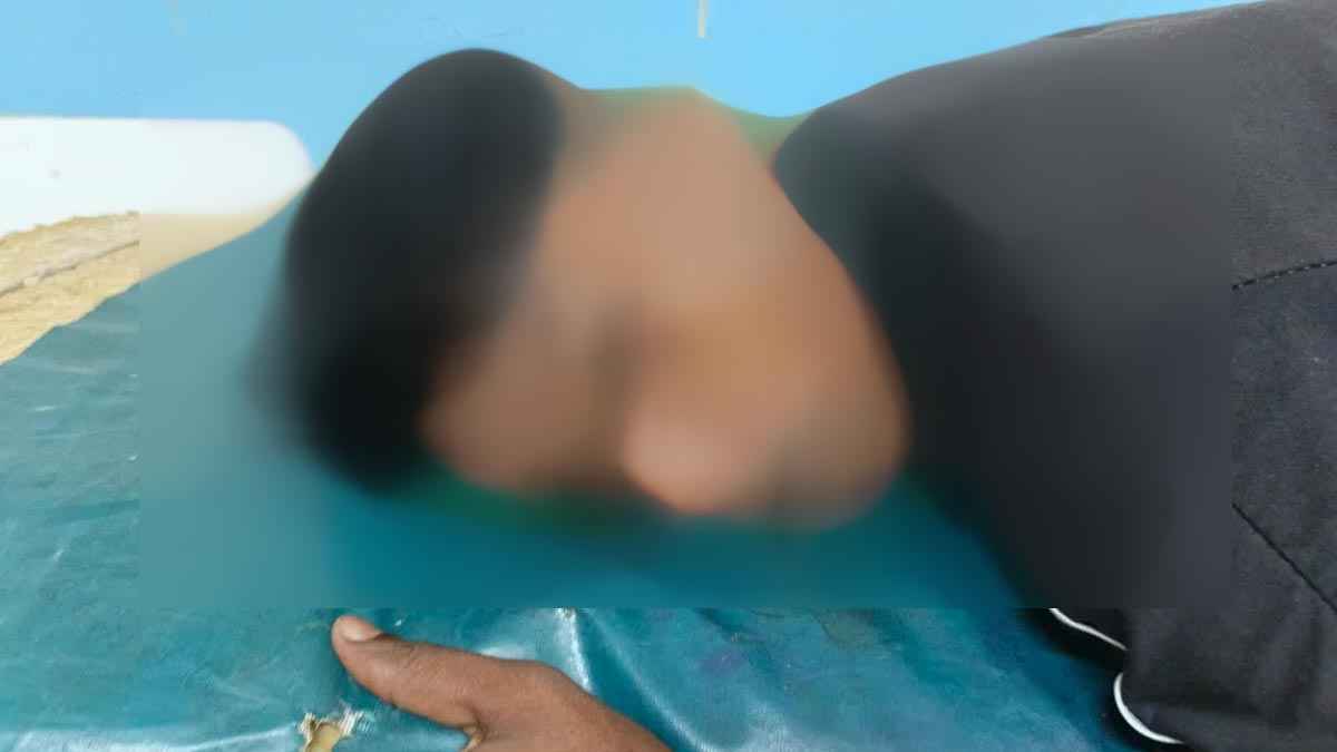 খুলনায় দুর্বৃত্তের গুলিতে ২ যুবক আহত