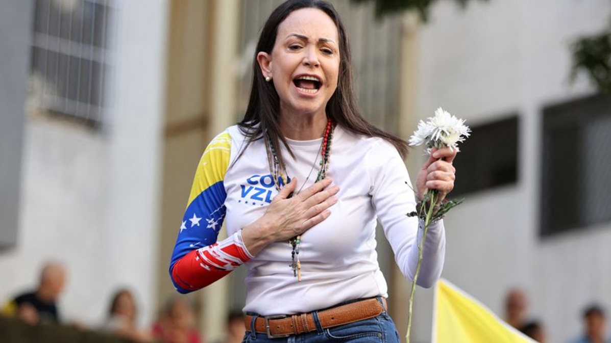 শান্তিতে নোবেলজয়ী মাচাদোকে নিয়ে সমালোচনা কেন?