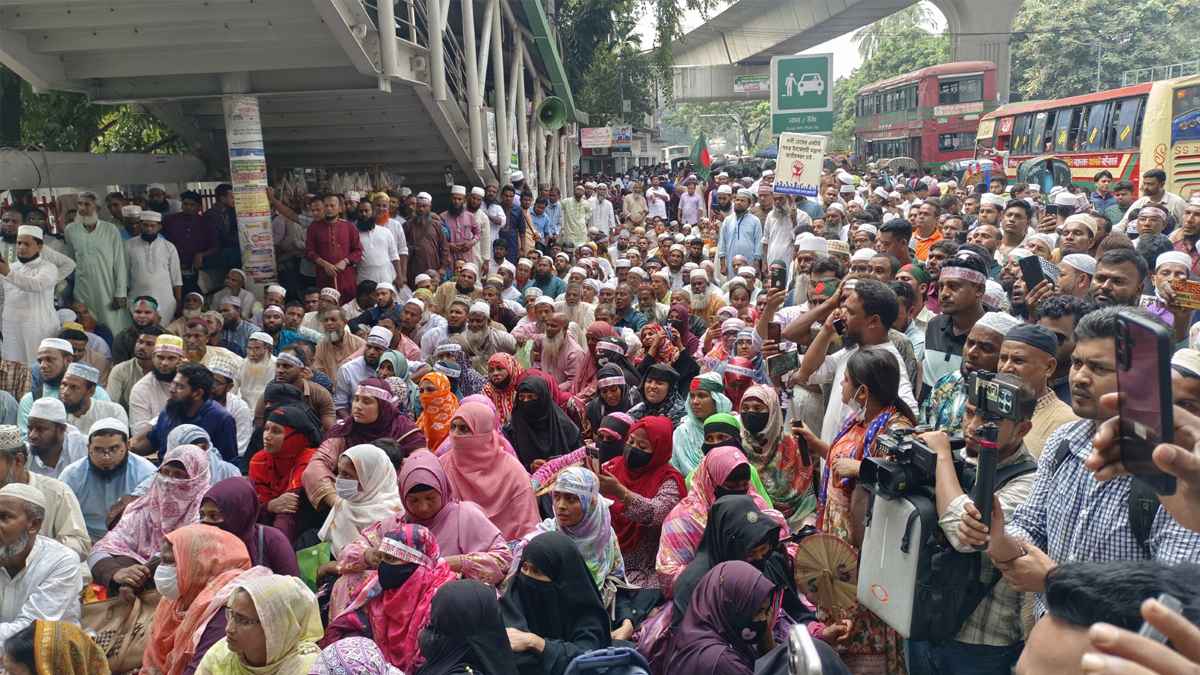 ১৫তম দিনে গড়াল স্বতন্ত্র ইবতেদায়ী শিক্ষকদের আন্দোলন