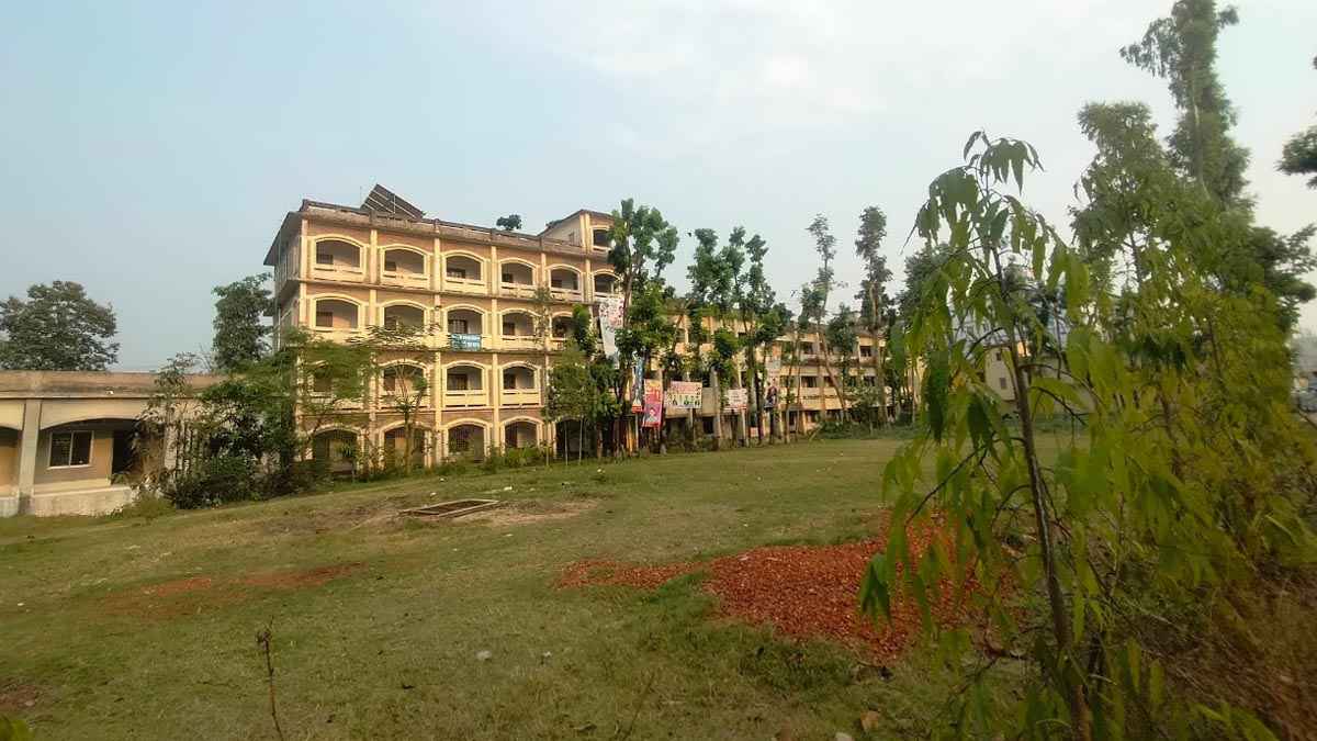 শিক্ষা প্রতিষ্ঠানে মোবাইল নিষিদ্ধসহ কঠোর নির্দেশনা জারি