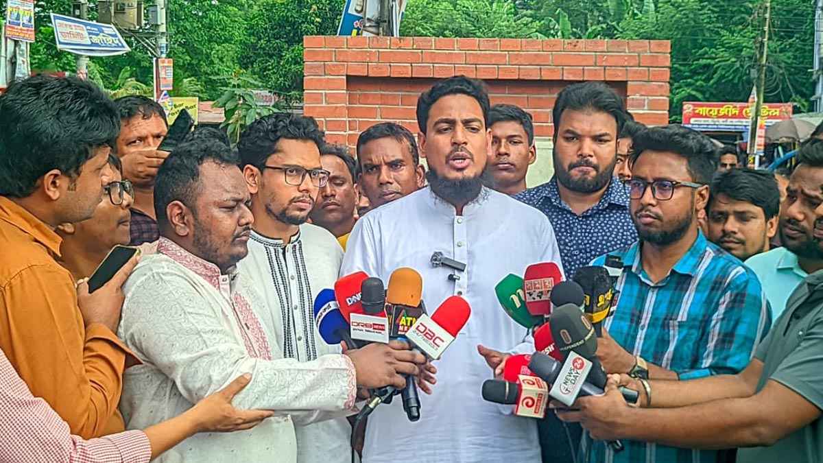 ‘জুলাইয়ের বিরুদ্ধে অবস্থান নেওয়া বাহিনীর সদস্যদের বিচার করতে হবে’