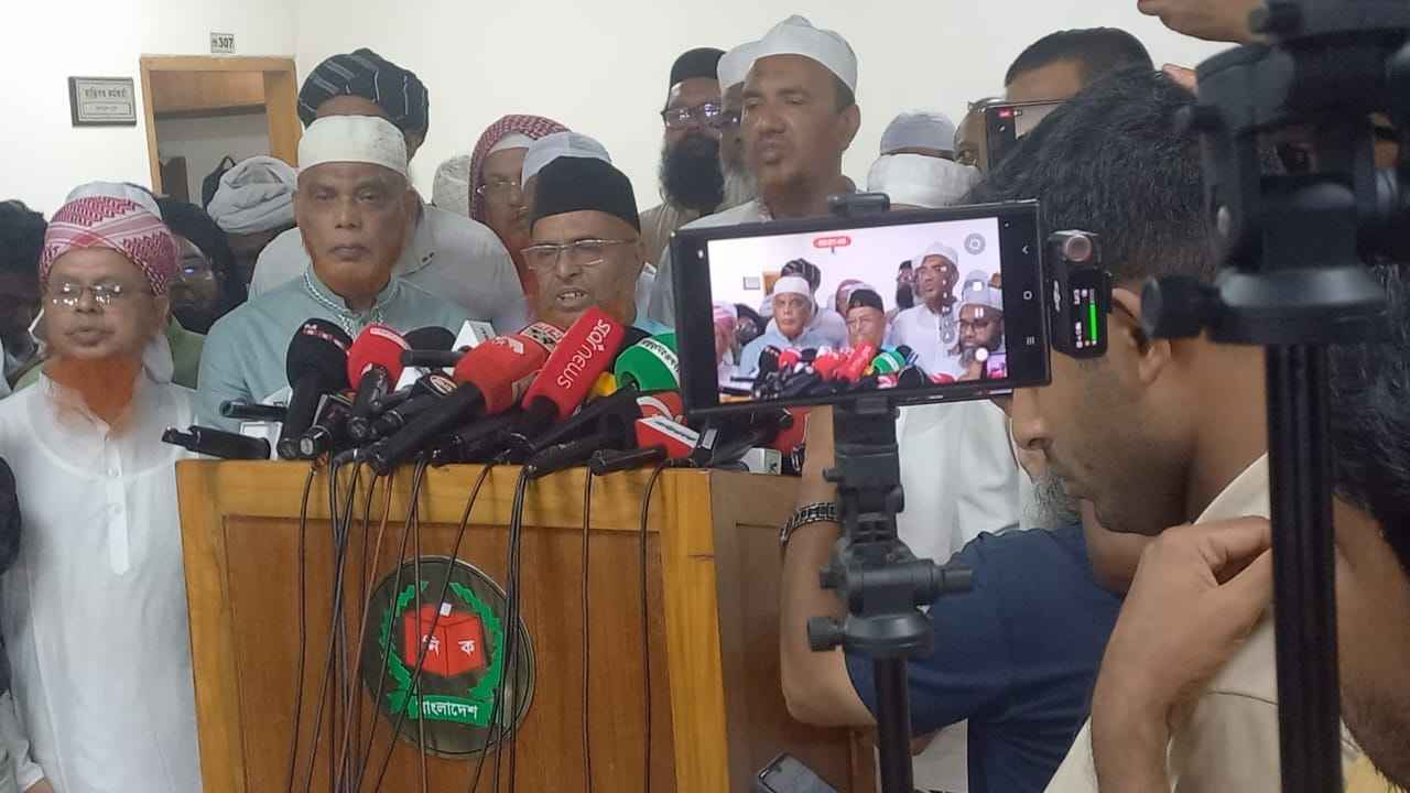 গণভোট আগে না হলে নির্বাচন প্রশ্নবিদ্ধ, জামায়াতসহ আট দলের হুঁশিয়ারি