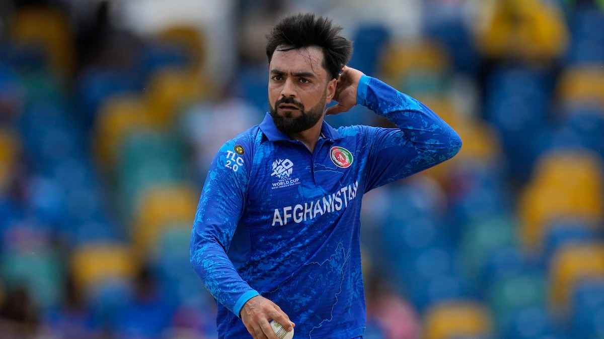 Onam oglini etagining ostiga berdi