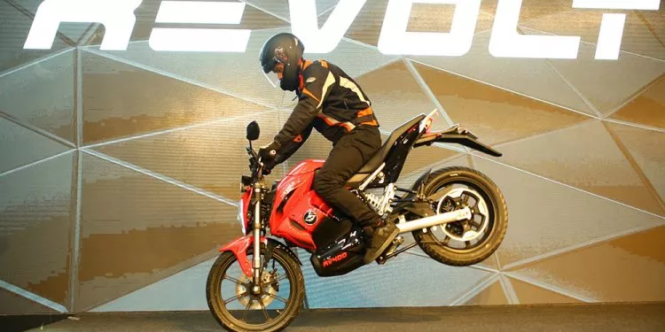 revolt_pic revolt_pic