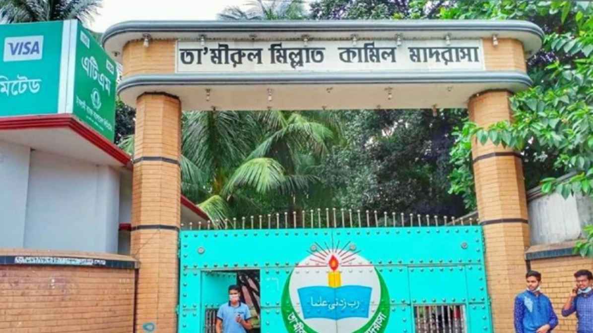 Korporativ tadbirlarda mast holda miltillash