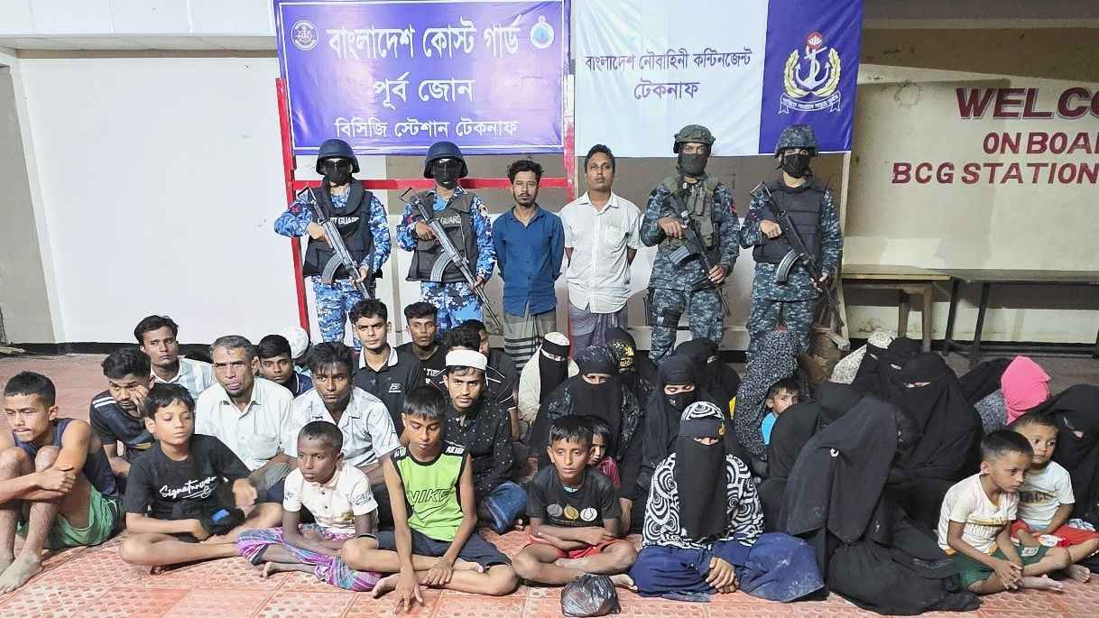 বিদেশে পাচারকালে ৩৮ নারী শিশু উদ্ধার, আটক ২ পাচারকারী