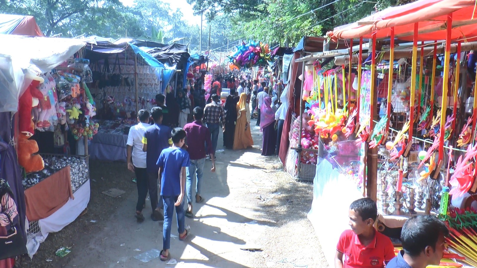 thumbnail_Madaripur_19-10-25_(Kundu_Mela_Fair)_Pic_(2)