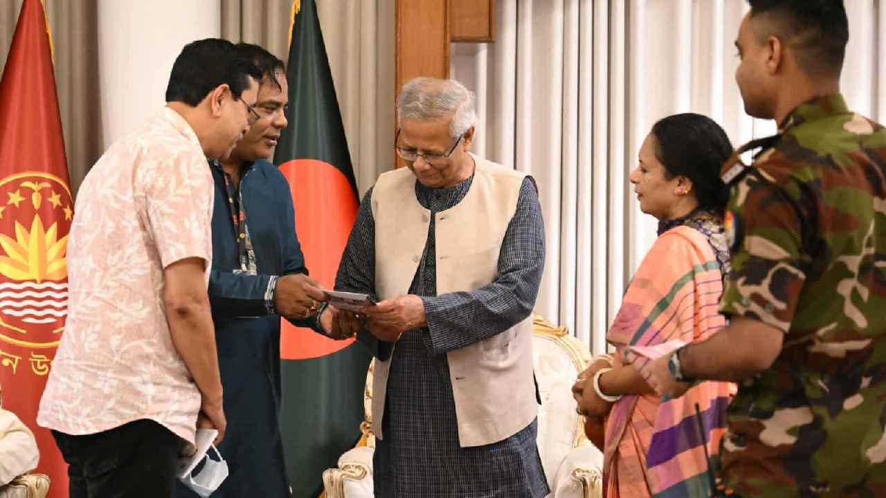 দুর্গাপূজা ঘিরে যাতে ষড়যন্ত্রের সুযোগ তৈরি না হয়: প্রধান উপদেষ্টা