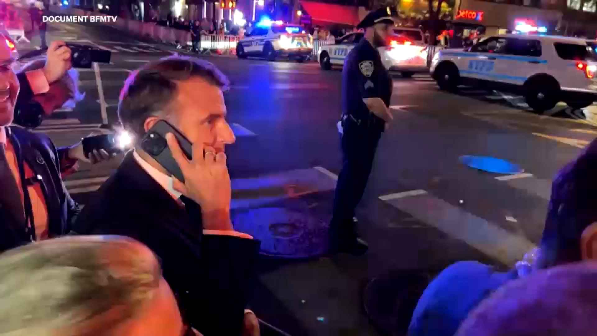 ম্যাক্রোঁর গাড়ি আটকে দিল নিউইয়র্ক পুলিশ, ট্রাম্পকে ফোন