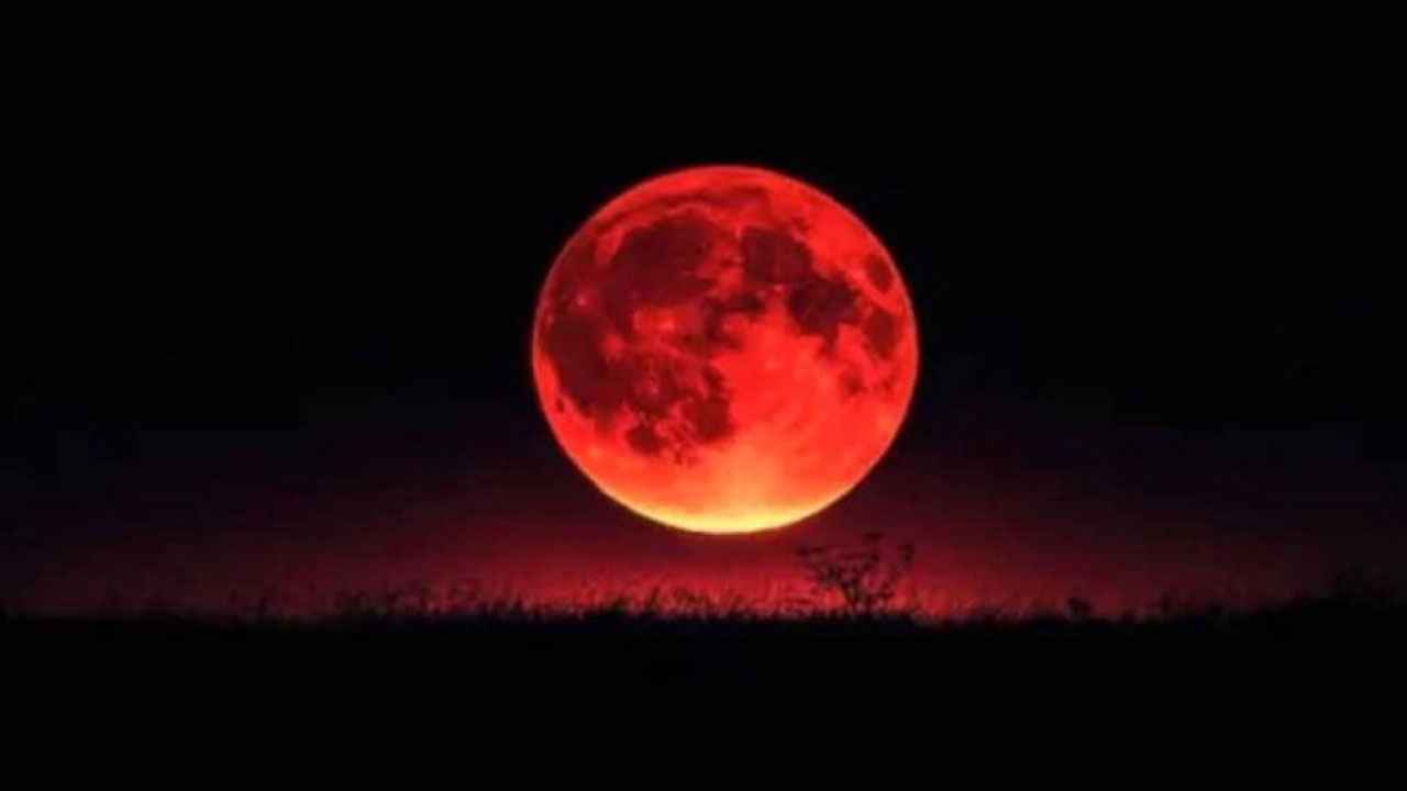 আজ পূর্ণগ্রাস চন্দ্রগ্রহণ