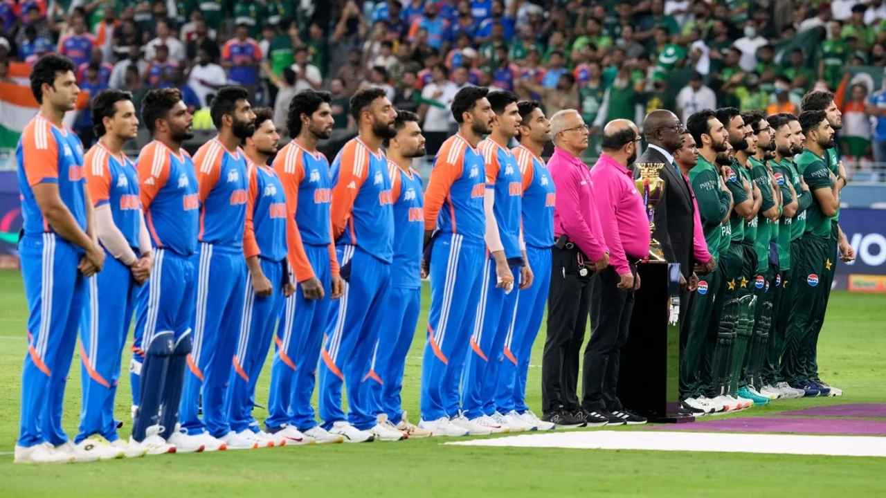 ভারত-পাকিস্তান রাজনৈতিক দ্বন্দ্ব এখন ক্রিকেট মাঠে, উত্তেজনা তুঙ্গে