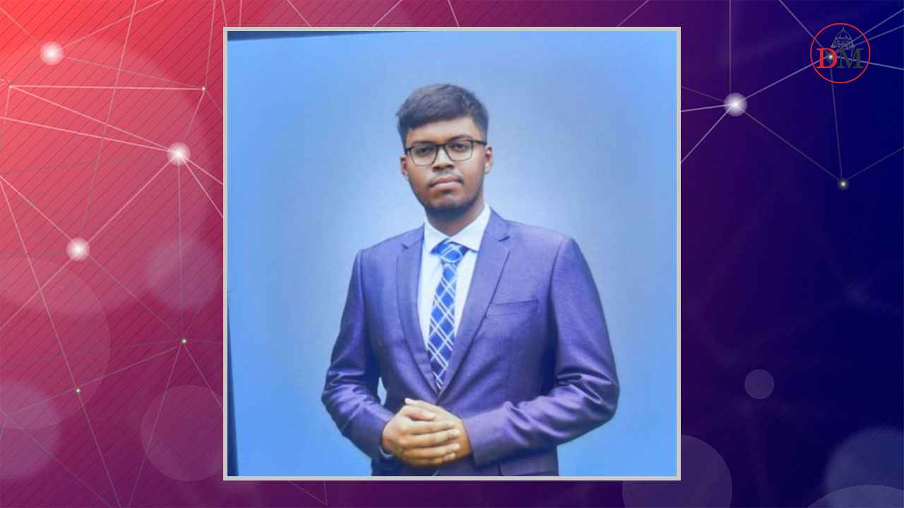 ডাকসু নির্বাচন: খালিদের প্যানেল থেকে সরে দাঁড়ালেন আরেক প্রার্থী