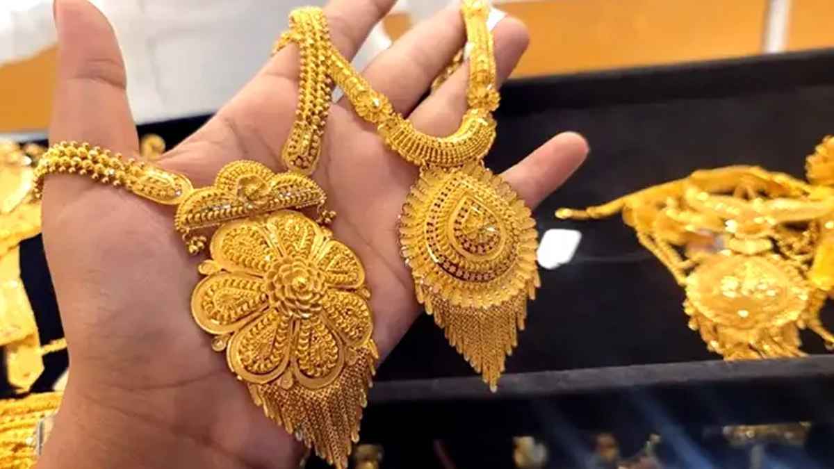 আবারও স্বর্ণের দামে বড় লাফ