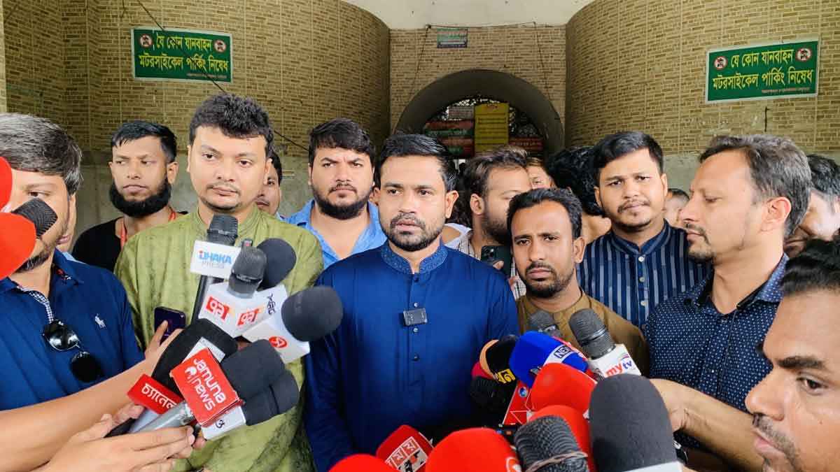 সরকার ব্যর্থ হলে দলীয়ভাবে ভিপি নূরকে বিদেশে পাঠাব: হাসান আল মামুন