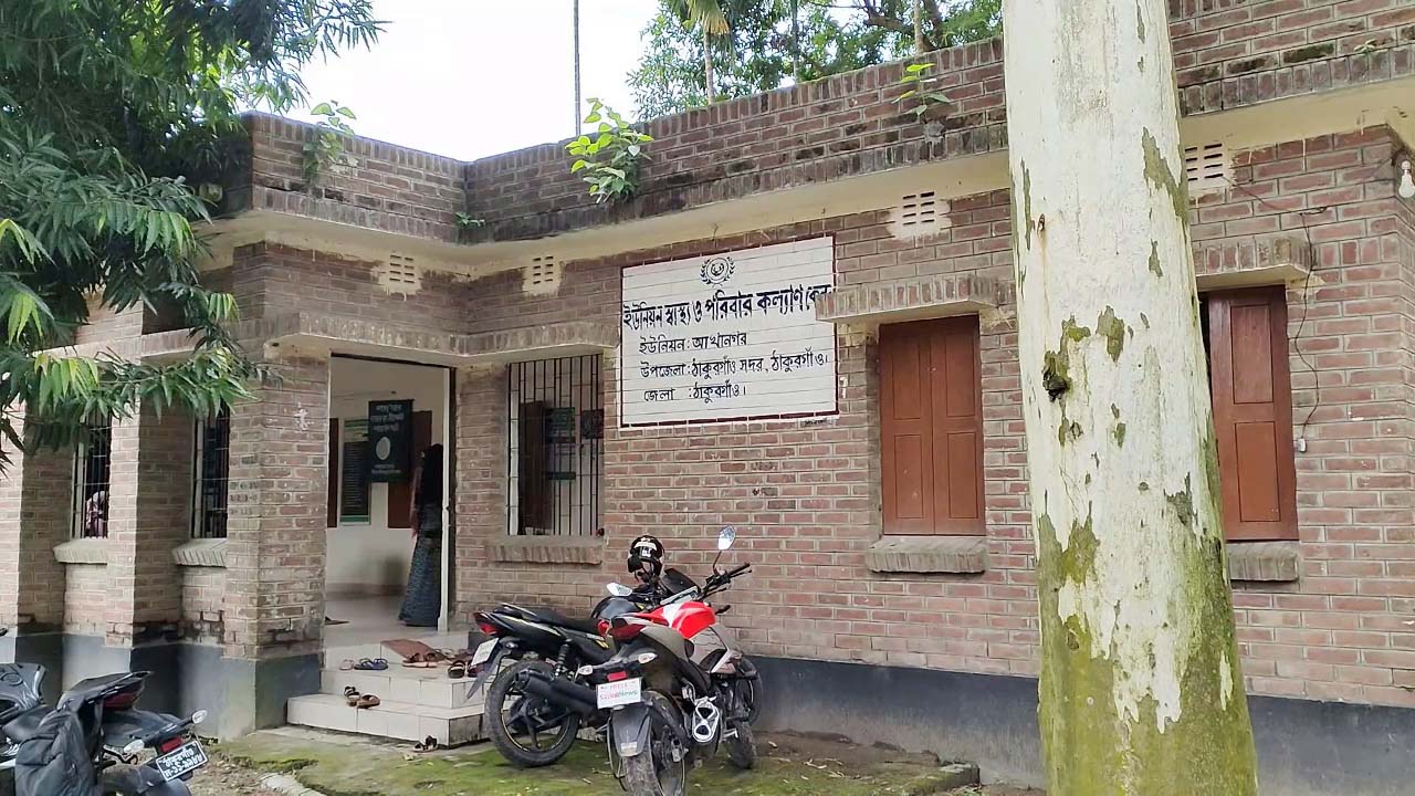 Photo_TKG_(1)-Marginal_healthcare_is_collapsing_in_Thakurgaon