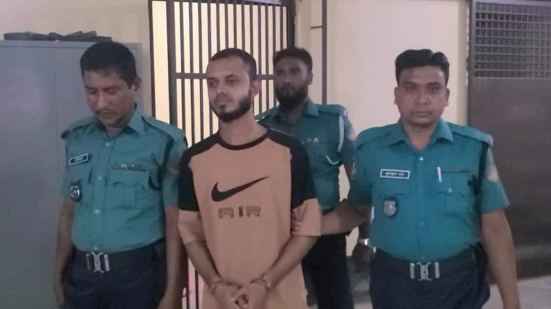 বিস্ফোরক মামলায় বেরোবির ছাত্রলীগ নেতা গ্রেফতার