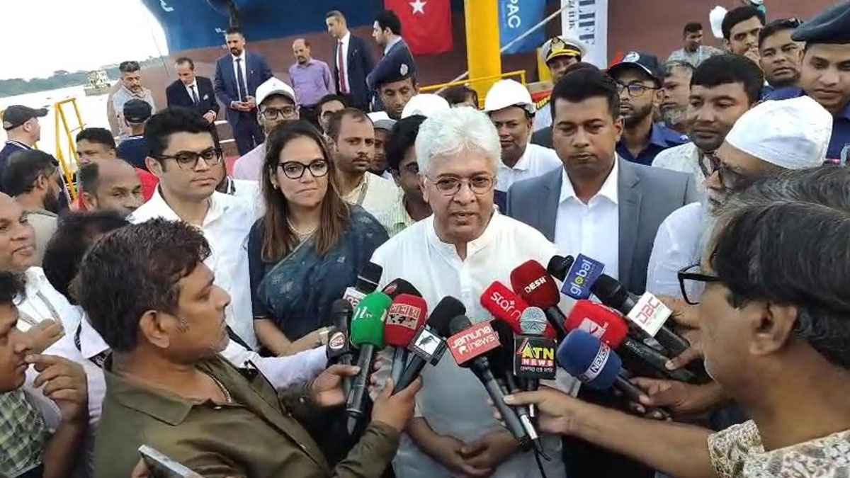 রফতানিমুখী জাহাজ শিল্পে এগিয়ে যাচ্ছে বাংলাদেশ: আদিলুর রহমান খান