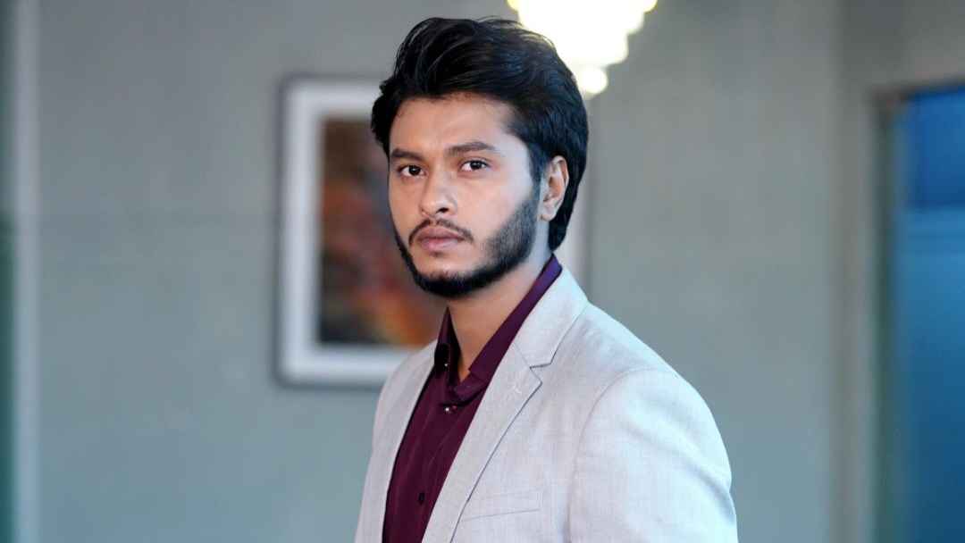 সাপের কামড়ে প্রাণহানি, গ্রামের চিকিৎসা ব্যবস্থা নিয়ে যা বললেন আরশ খান