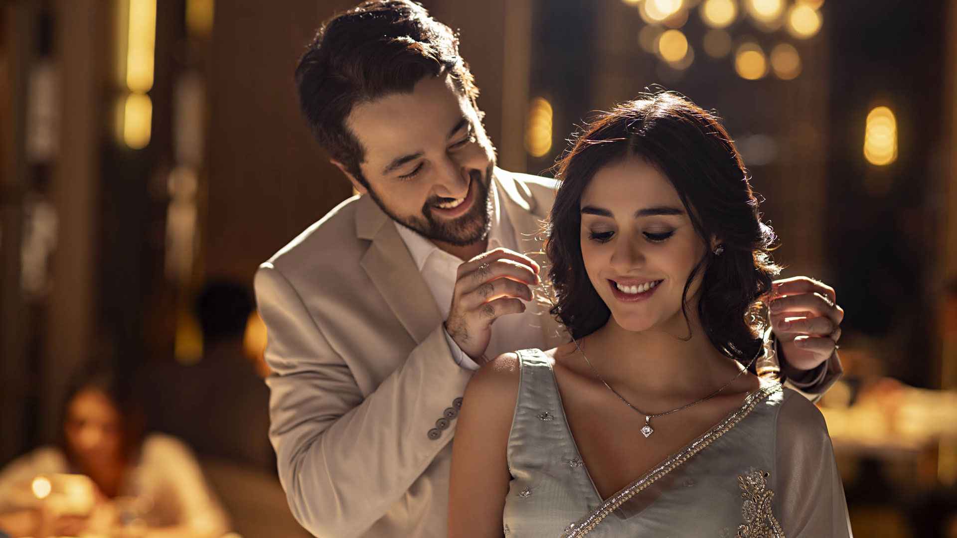 দামী উপহার নয়, সম্পর্ক গভীর ও সুখী করে এসব ছোট অভ্যাস