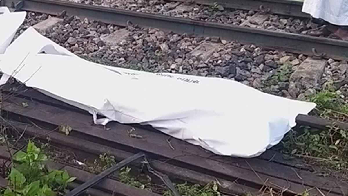 গাজীপুরে টিকটক করার সময় ট্রেনে কাটা পড়ে যুবকের মৃত্যু