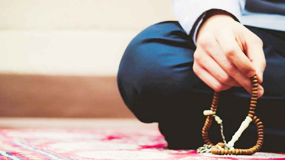 জুমার দিন কখন দরুদ পড়লে বেশি সওয়াব? জেনে নিন বিশেষ মুহূর্ত