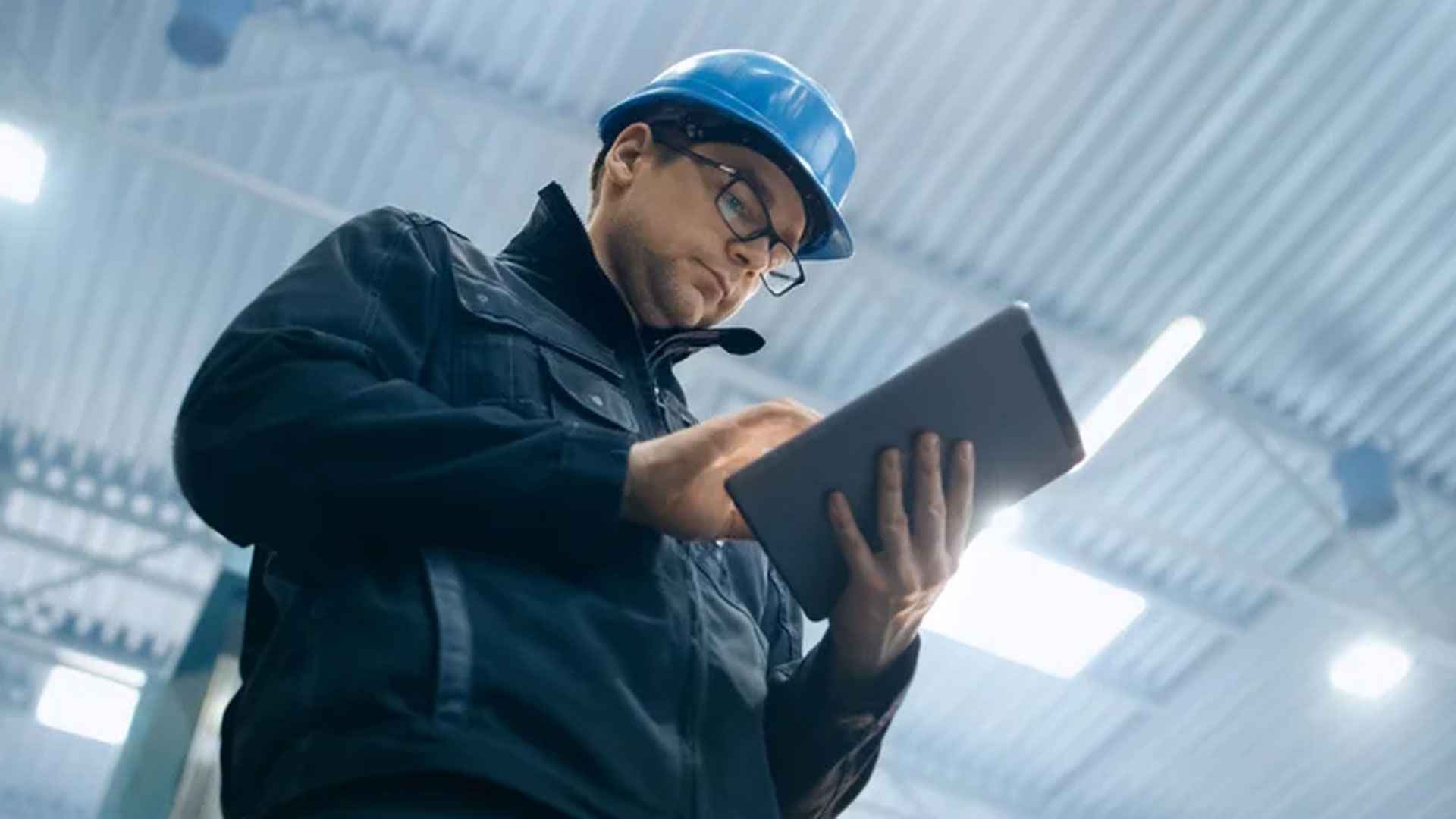 স্নাতক পাসে চাকরি দেবে আরএফএল গ্রুপ