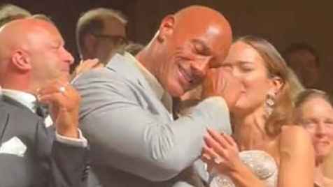 ভেনিস চলচ্চিত্র উৎসব কাঁদলেন ‘দ্য রক’