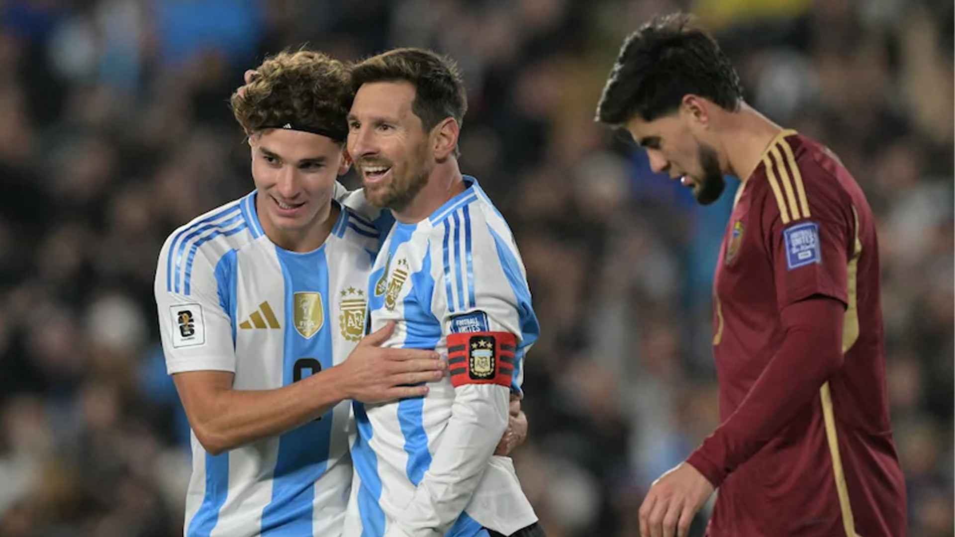 বুয়েন্স আয়ার্সের মেসির শেষ উল্লাস