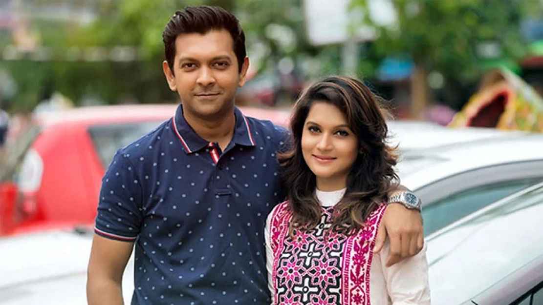 তাহসানের অবসর গুঞ্জনের মাঝে ফেসবুকে মিথিলার পোস্ট