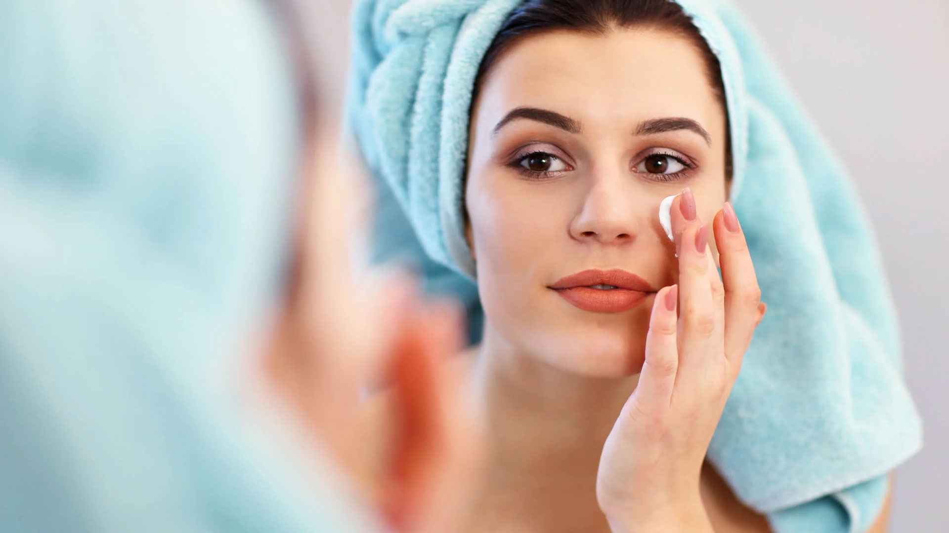 ময়েশ্চারাইজ মাখার পরও ত্বক শুষ্ক, এসব সমস্যা নেই তো?