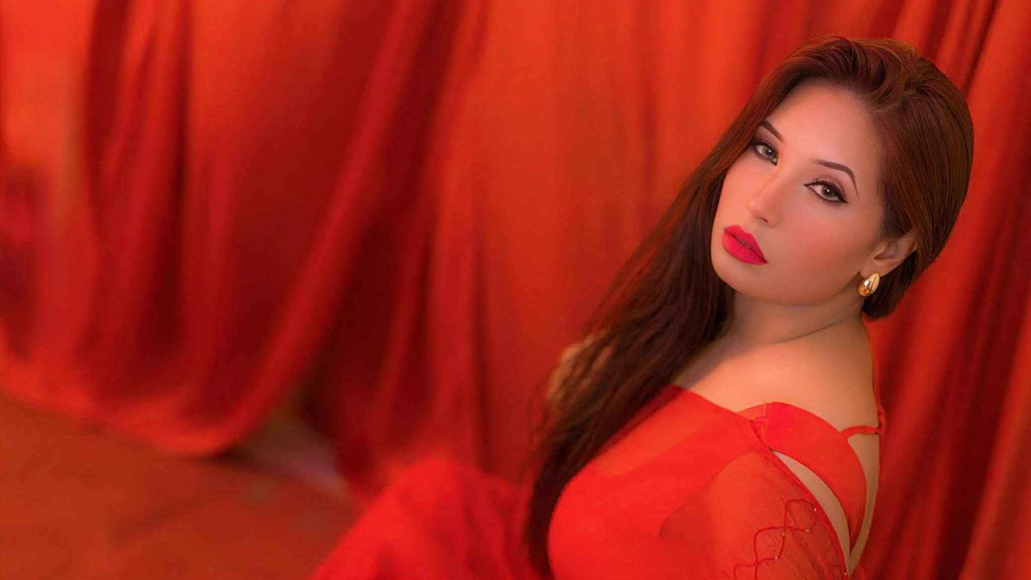 বাংলাদেশ এক্সিলেন্স অ্যাওয়ার্ড পেলেন জারা জামান