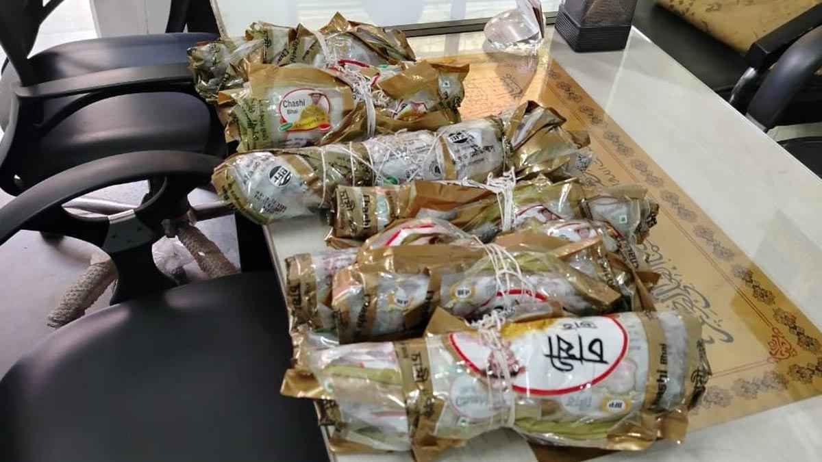 চাঁদপুরে পণ্য বিক্রিতে প্রতারণা থাকায় ৩ প্রতিষ্ঠানকে জরিমানা