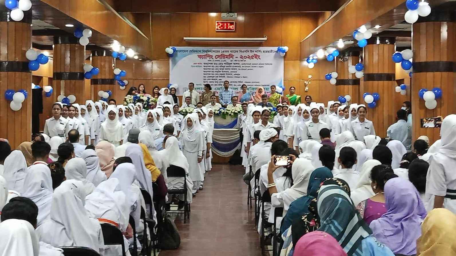 সীমাবদ্ধতার মধ্যেই সেবা দিয়ে রোগীর মন জয় করতে হবে:  ডা. শাহীনুল