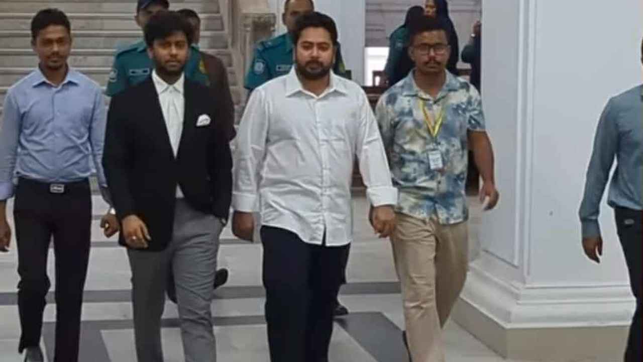 ট্রাইব্যুনালের বিচারকাজে সন্তুষ্ট, আশা করি দ্রুত ন্যায়বিচার পাব: নাহিদ