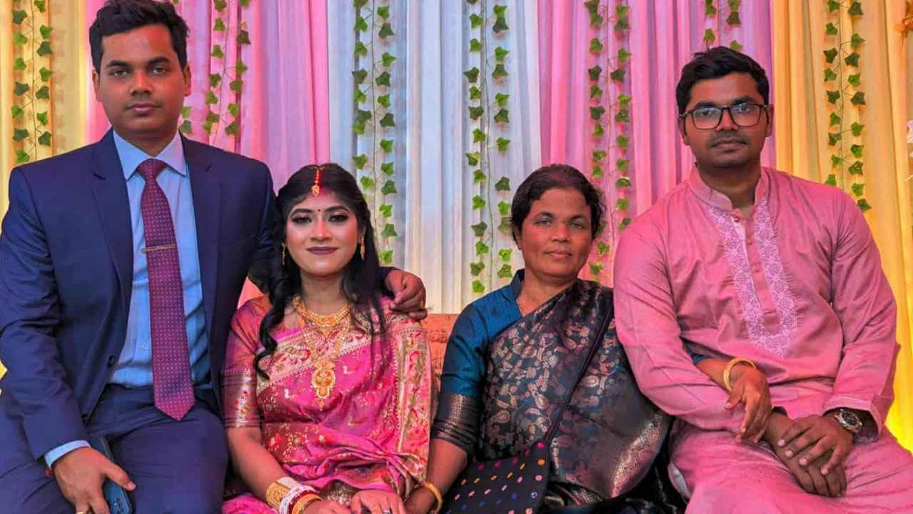 রাজবাড়ীতে একই পরিবারের ৩ জন বিসিএস স্বাস্থ্য ক্যাডারে সুপারিশপ্রাপ্ত