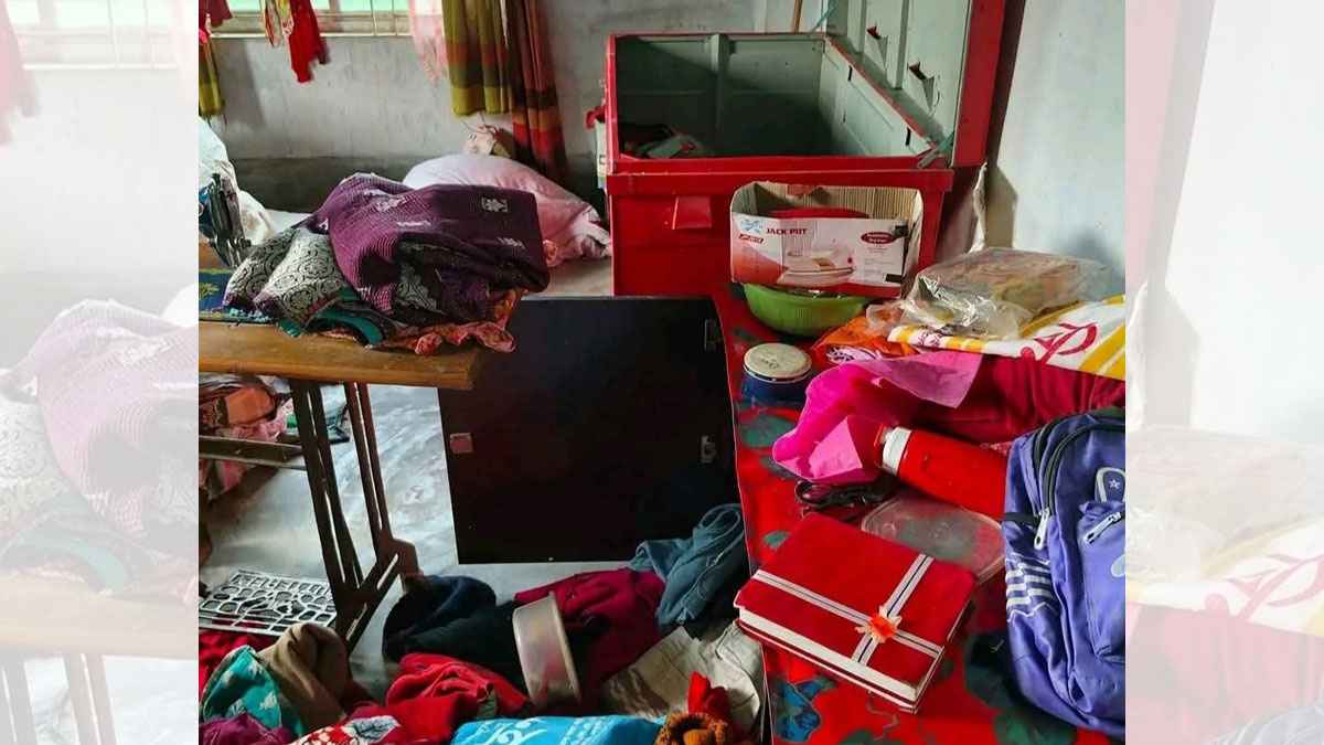 বিএনপি নেতার বাড়িতে সবাইকে বেঁধে ডাকাতি