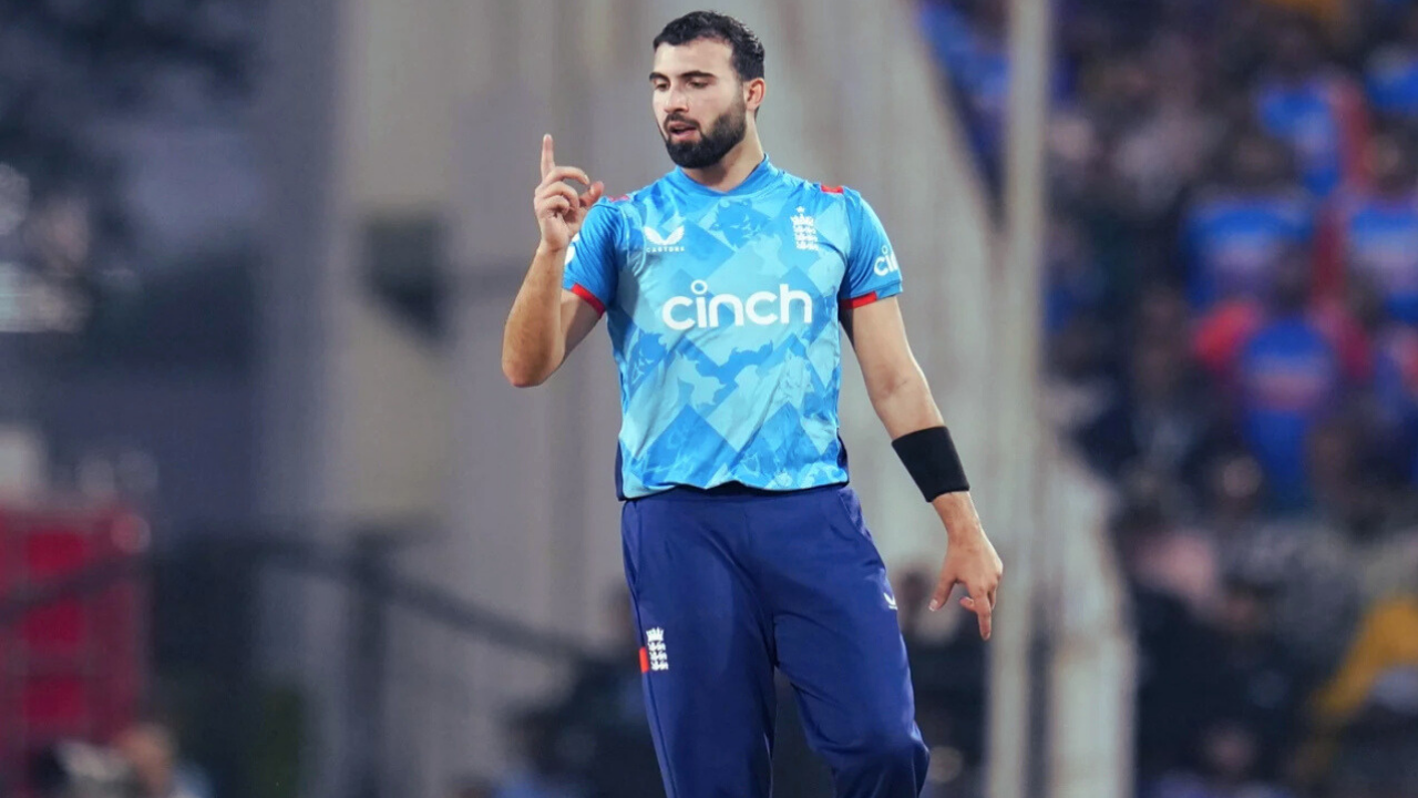 Qisqa sochlar bilan emo jinsiy aloqa video