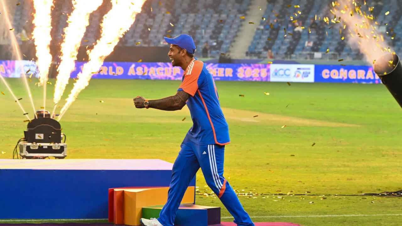 জীবনে কখনো দেখিনি, চ্যাম্পিয়ন দলকে ট্রফি দেওয়া হয় না: সূর্যকুমার