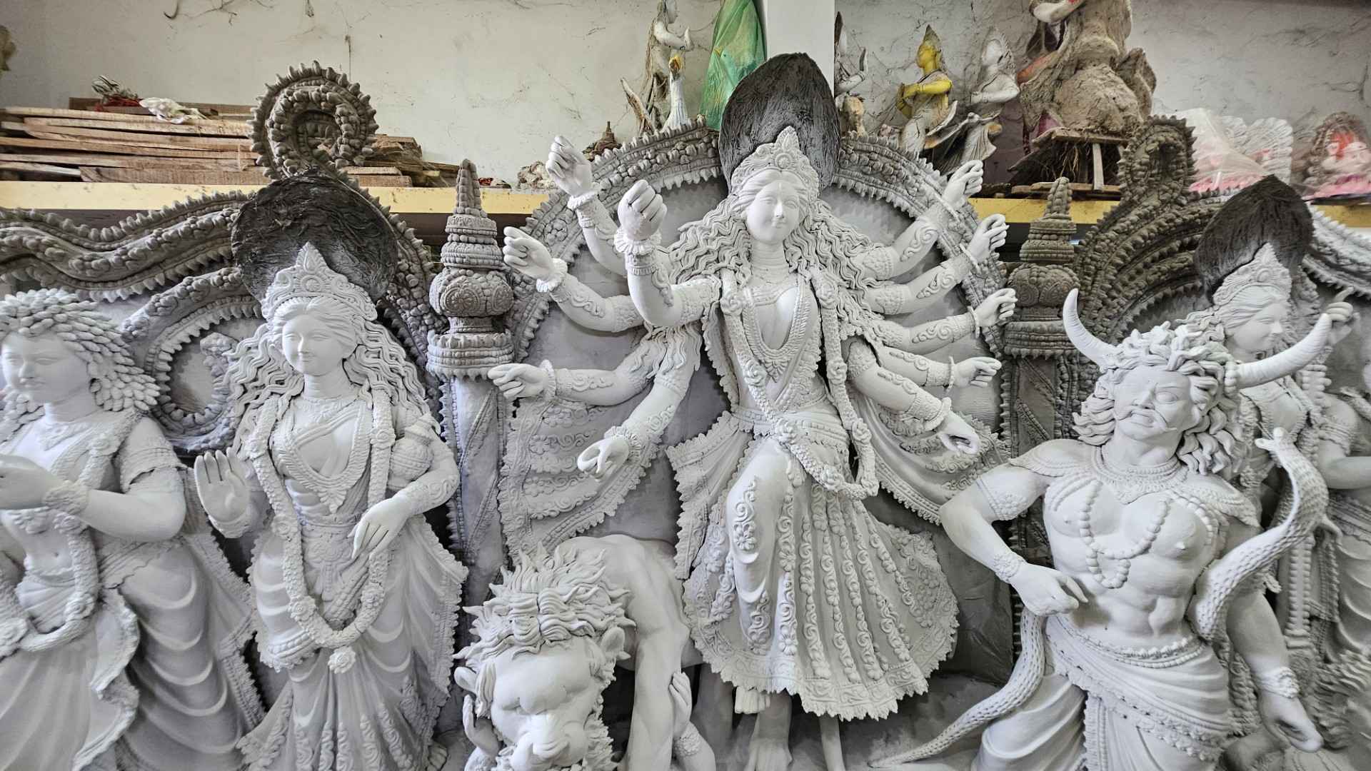 আগামীকাল মহালয়ার মধ্যে দিয়ে সূচনা হচ্ছে দেবী পক্ষের