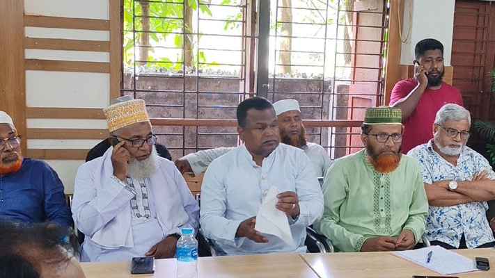 বাগেরহাটে চারটি সংসদীয় আসন বহাল রাখার দাবিতে ৩ দিনের হরতাল