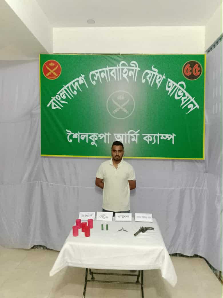 thumbnail_Jhenaidah_arrest_pic_2