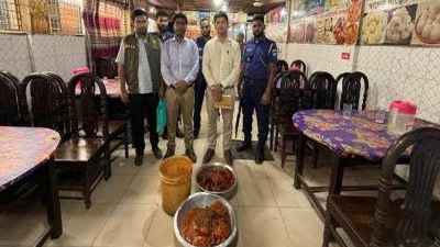 অস্বাস্থ্যকর পরিবেশে খাবার তৈরি, হোটেল মালিককে ৫০ হাজার টাকা জরিমানা