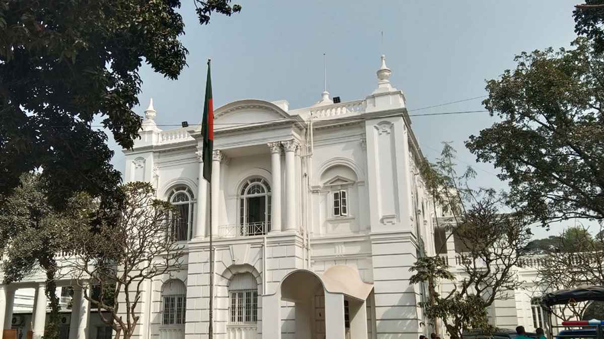 ময়মনসিংহে তিন হত্যা: দুই মাসের মধ্যে প্রতিবেদন জমার নির্দেশ