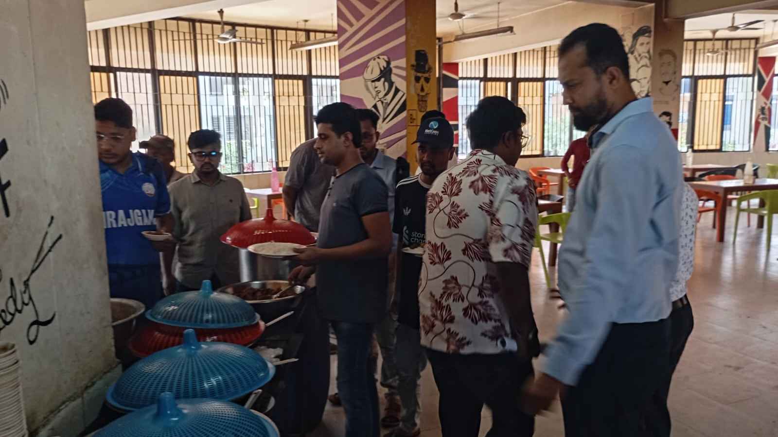 যবিপ্রবিতে খাবারের মান যাচাইয়ে রেস্তোরাঁয় অভিযান