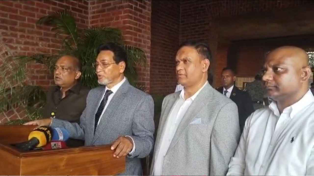 সারের সব ডিলারের নিয়োগ বাতিল