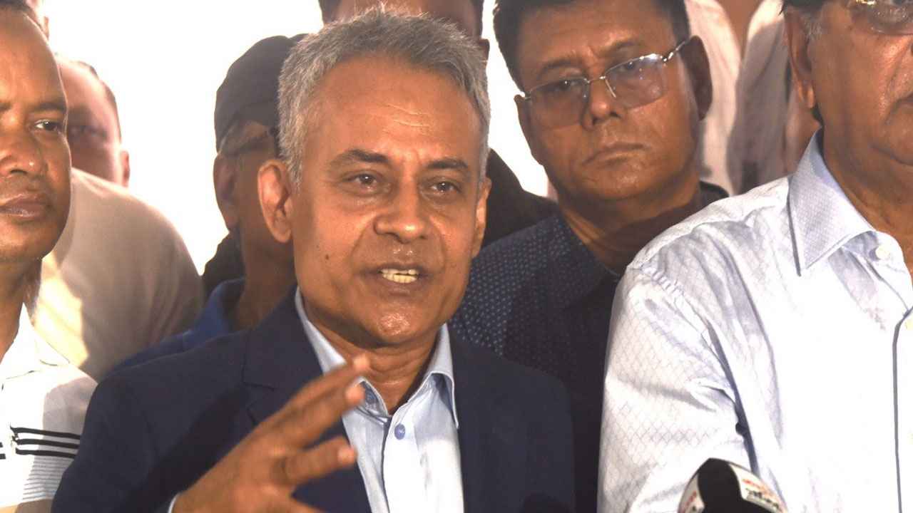 জ্বালানি তেলের দাম বাড়ানোর কারণ জানালেন পরিবহনমন্ত্রী