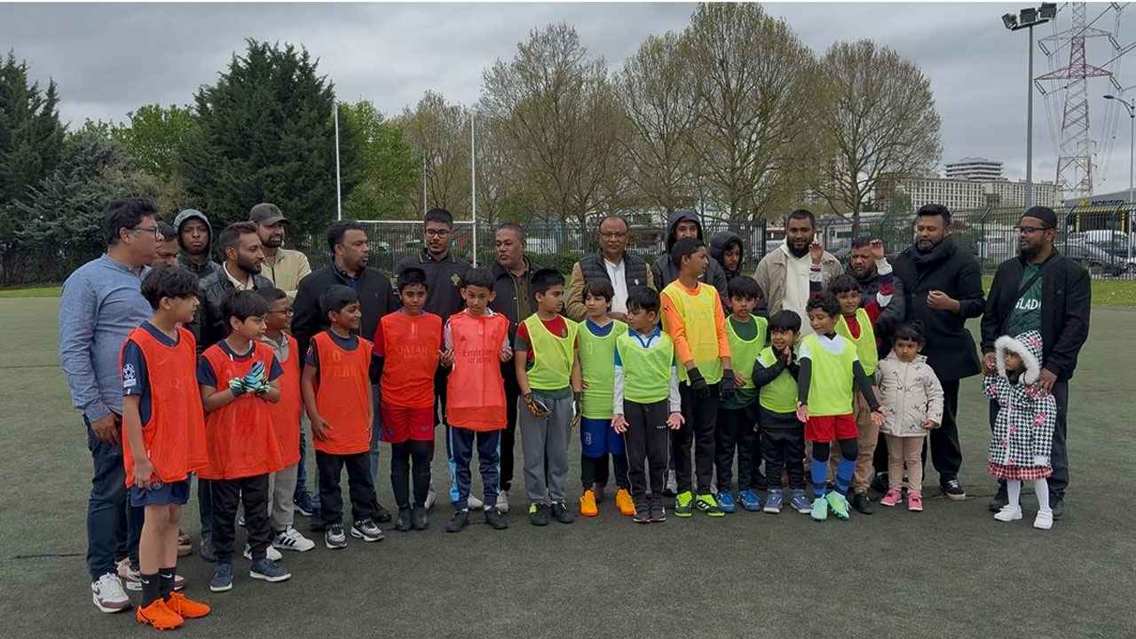 ফ্রান্সে বাংলাদেশিদের ফুটবল উন্মাদনা: লায়নদের দাপুটে জয়