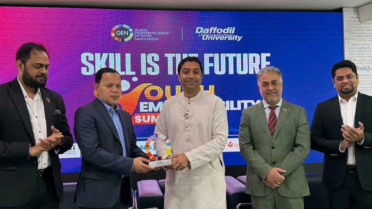 শিক্ষার্থীদের উদ্ভাবনী প্রকল্পে পুরস্কারের ঘোষণা প্রতিমন্ত্রীর