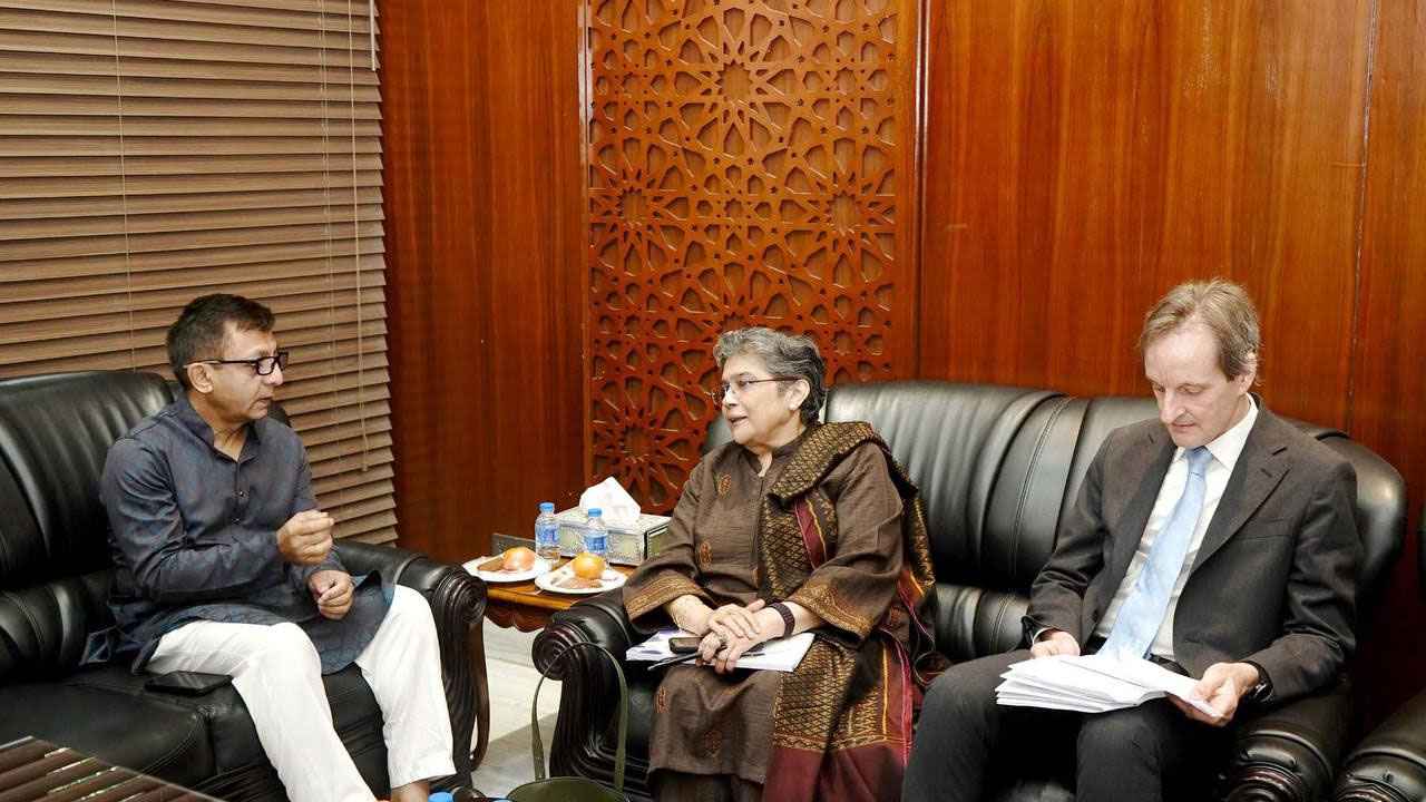 বাণিজ্যমন্ত্রীর সঙ্গে জাতিসংঘ প্রতিনিধি রাবাব ফাতিমার বৈঠক