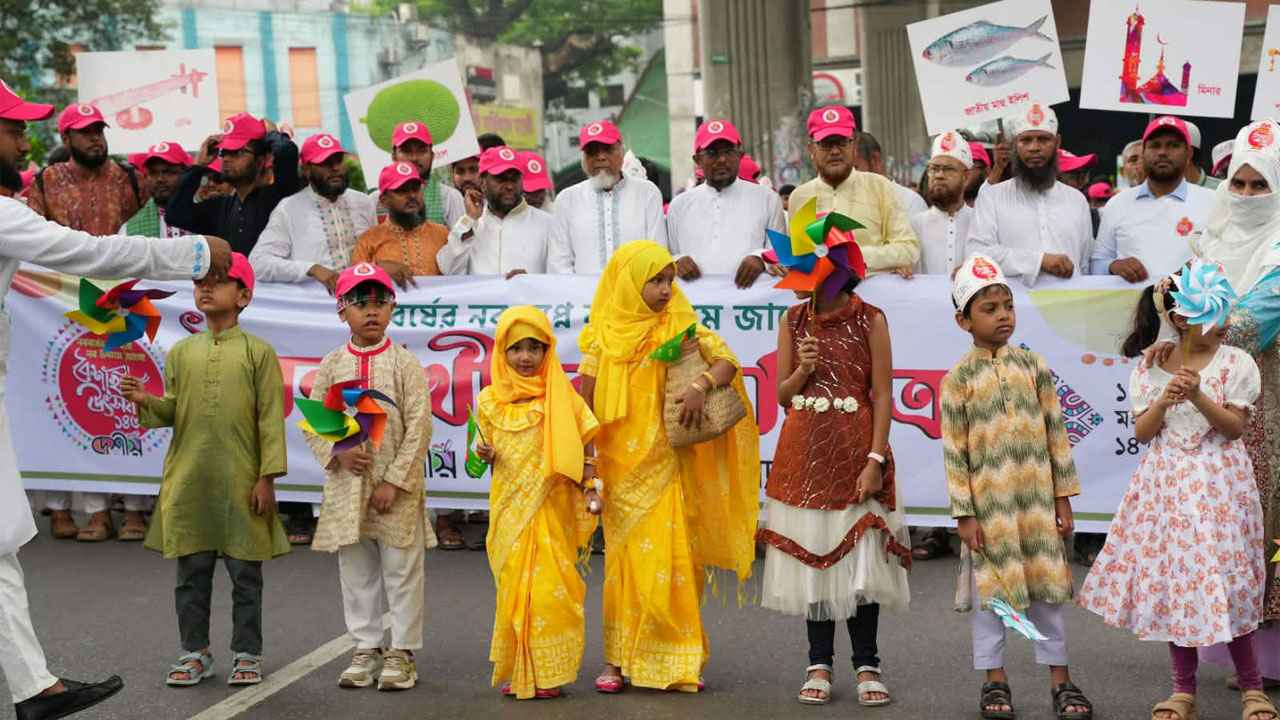রাজধানীতে জামায়াতের ব্যতিক্রমী বৈশাখী শোভাযাত্রা